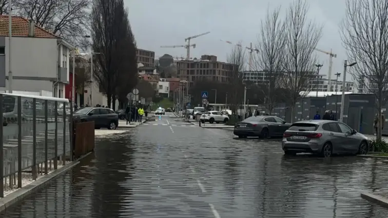 Capitania do Douro aumenta alerta de iminência de cheias para vermelho